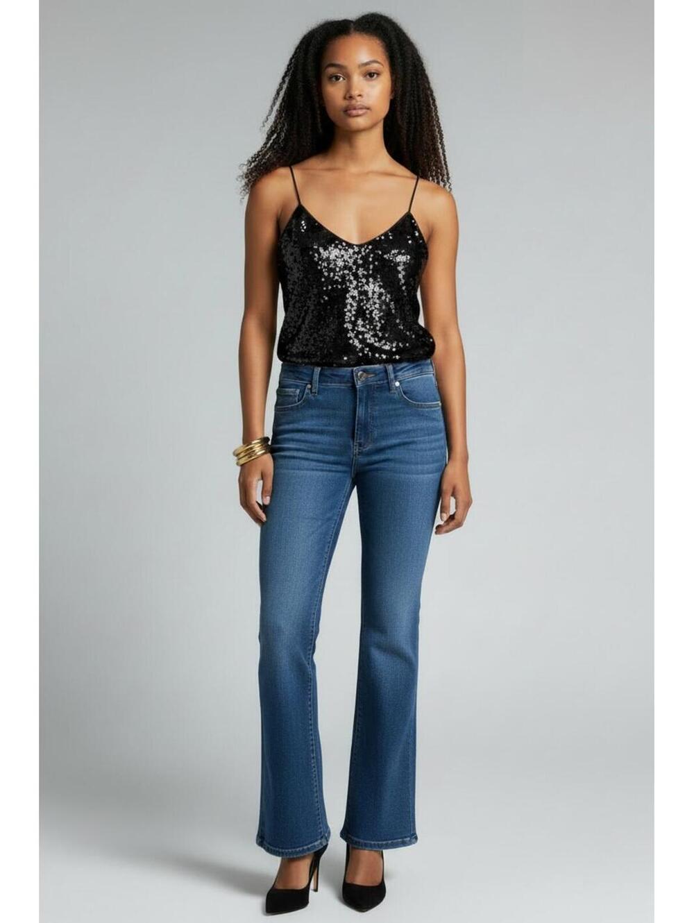 EUC Express 70s Bell Flare High Rise Medium Wash Blue Jeans, Size 4R